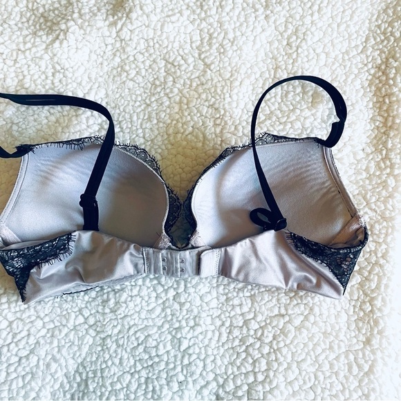 Victoria's Secret Bras, Very Sexy Push-Up. Padded. Lace. Size 32C. - Picture 7 of 9
